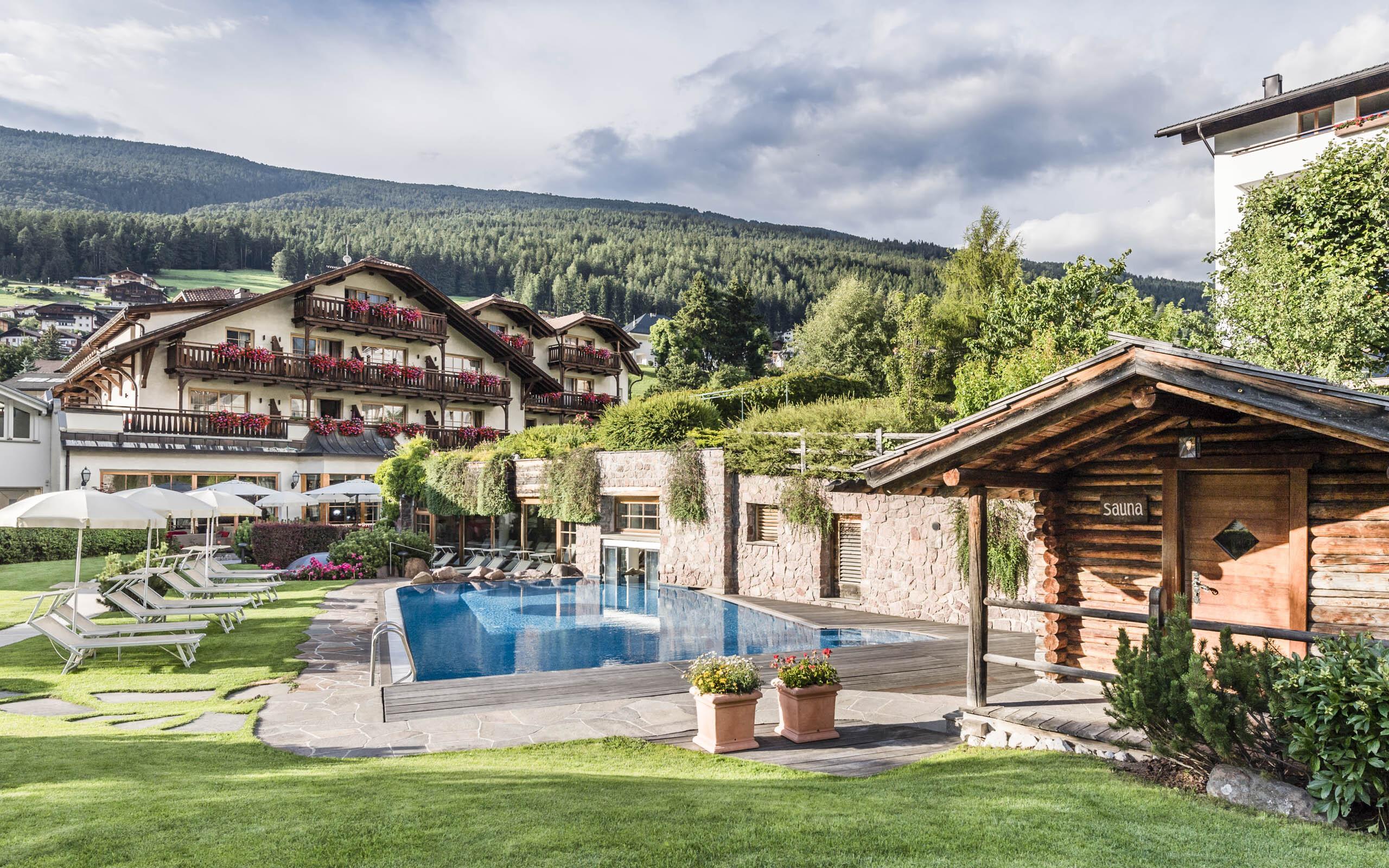 Hotel Angelo Engel Ortisei Exterior photo